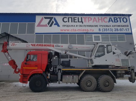 Автокран "Челябинец" 25 тонн